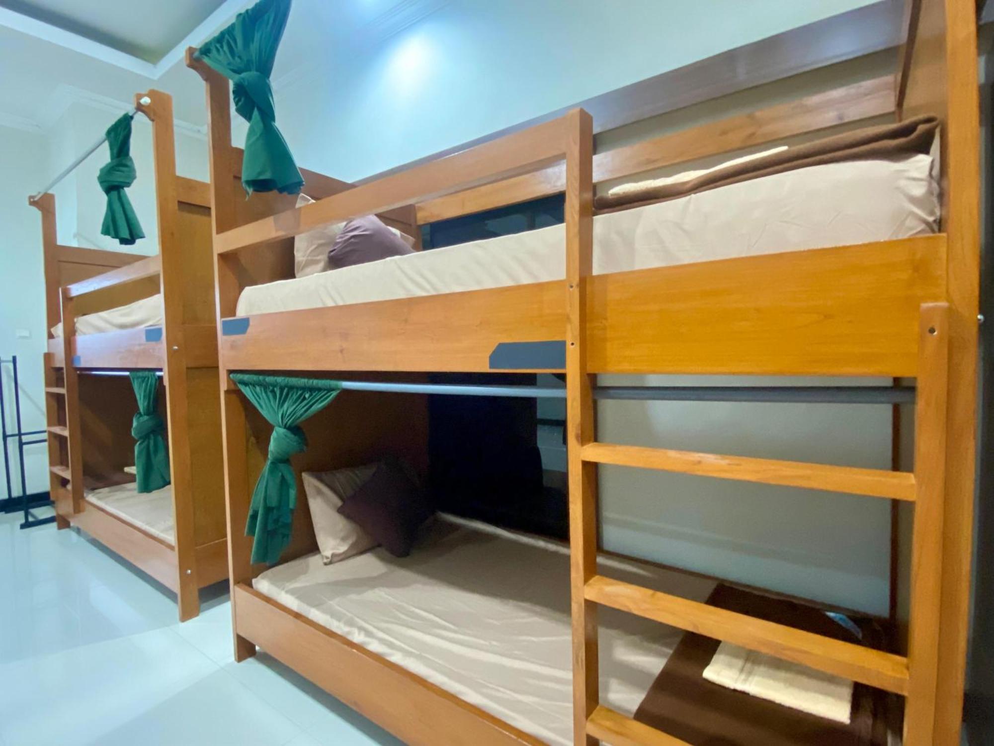 Zzz Hostel Malang Luaran gambar