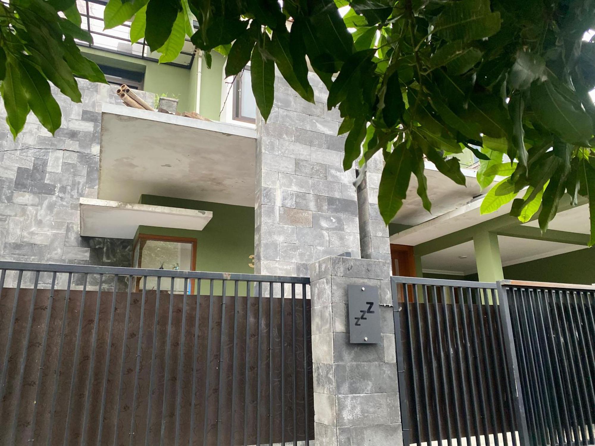 Zzz Hostel Malang Luaran gambar