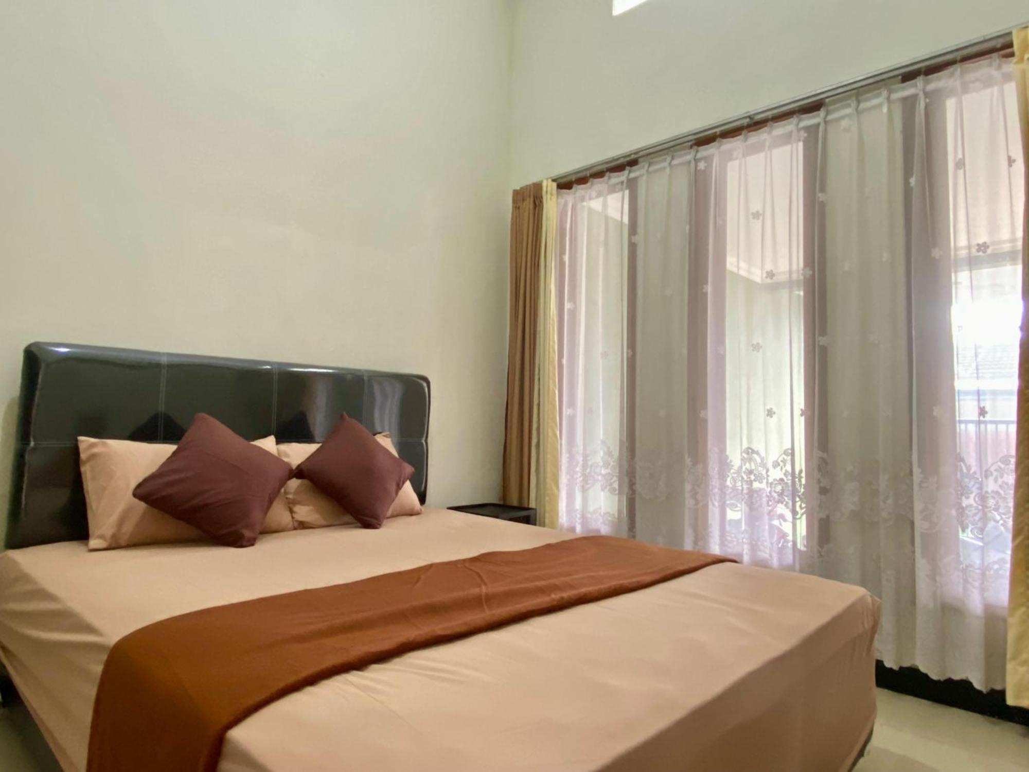 Zzz Hostel Malang Luaran gambar