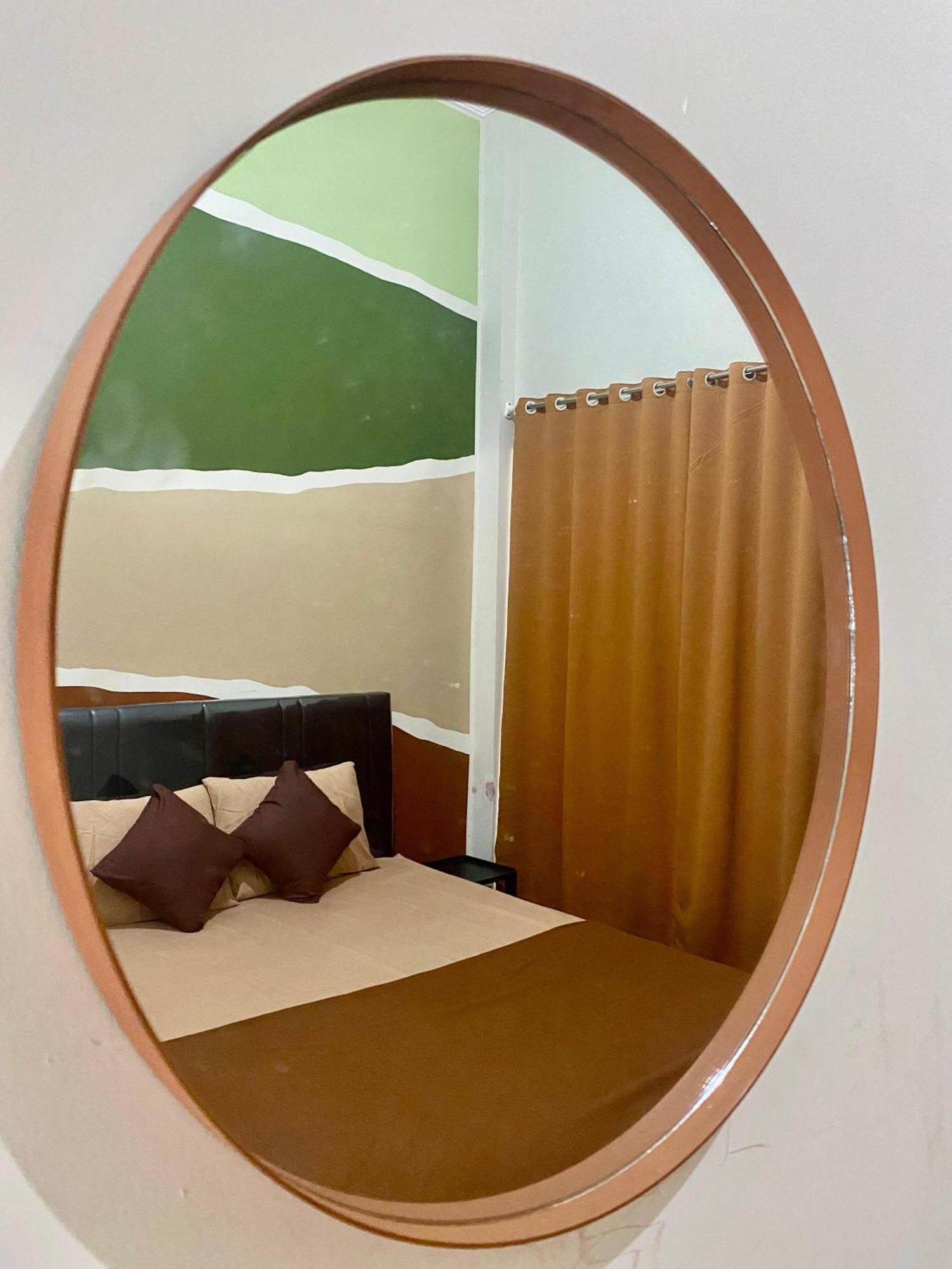 Zzz Hostel Malang Luaran gambar